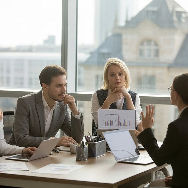 Vier-Tage-Woche bei vollem Lohn: Auswirkungen und Perspektiven für Deutschland