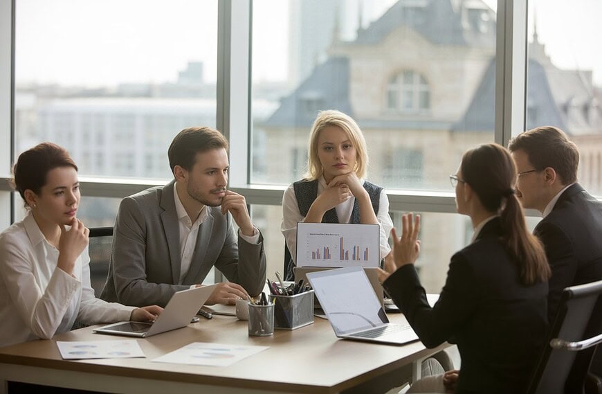 Vier-Tage-Woche bei vollem Lohn: Auswirkungen und Perspektiven für Deutschland